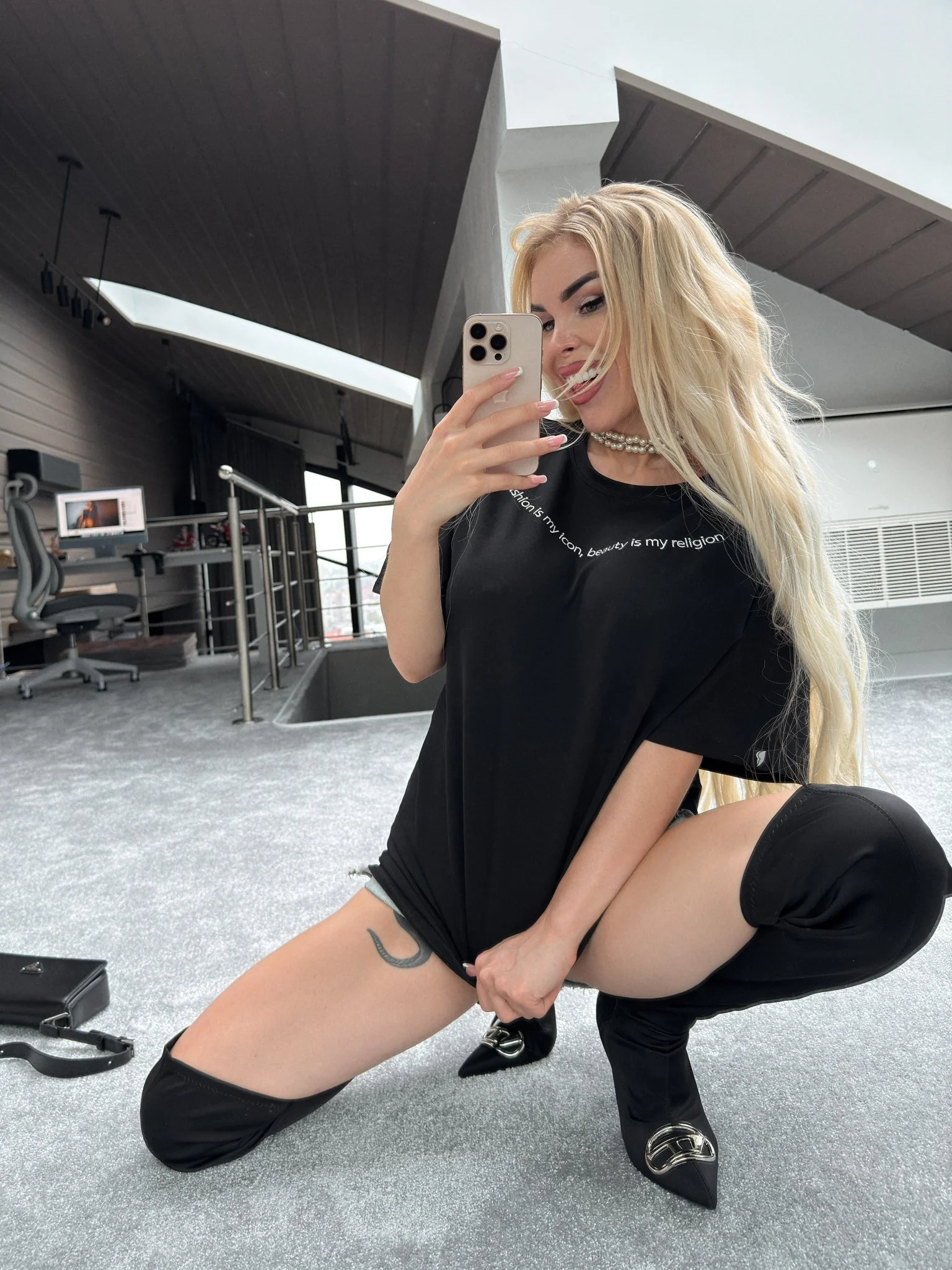 Thumbnail 11